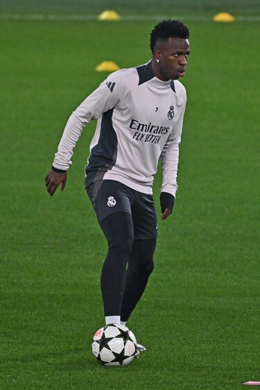 Ancelotti: ‘Vinicius está bien, pero valoraremos tras el entrenamiento’