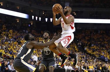 Rockets siguen dando batalla