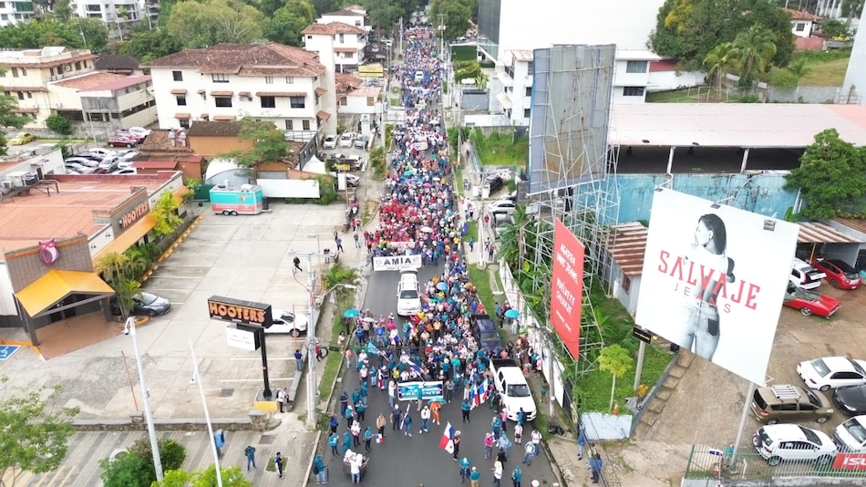 Protestas continúan: gremios docentes y Suntracs se movilizan contra la Ley 462