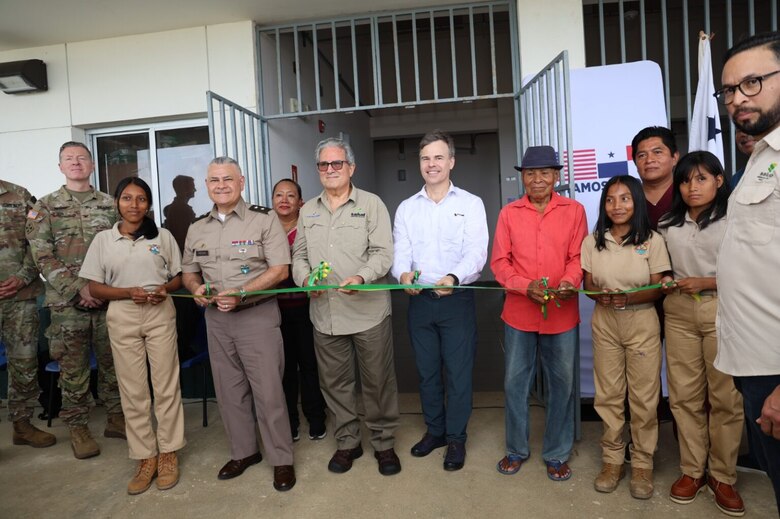 Con apoyo del Comando Sur de Estados Unidos inauguran centro de salud en Guna Yala