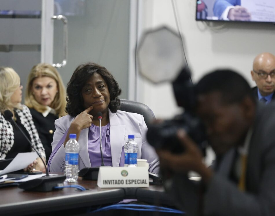 Nuevo mecanismo para el nombramiento de docentes del Meduca avanza en la Asamblea Nacional