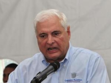 Presidente Martinelli anuncia aumento salarial a docentes