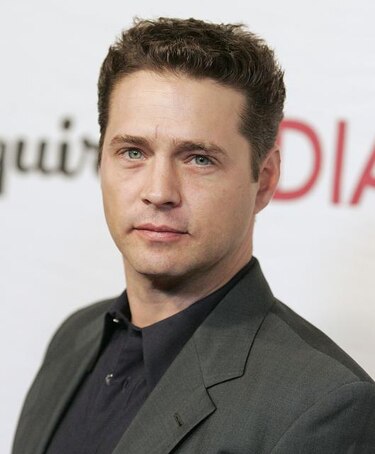 'Brandon' de 'Beverly Hills 90210' publica sus memorias