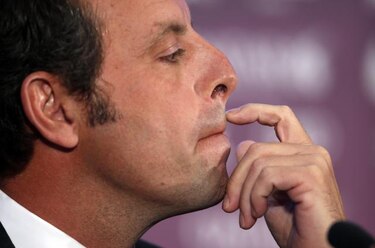 Rosell dimite como presidente del Barcelona y asume Bartomeu