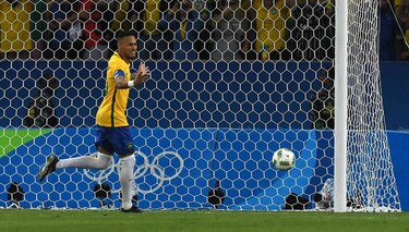 Neymar guía a Brasil a su primera medalla de oro