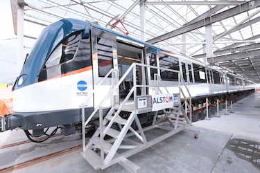 Presidente Varela realiza recorrido de prueba en línea 2 del Metro