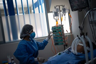 Perú amplía durante un mes el estado de emergencia nacional por la pandemia