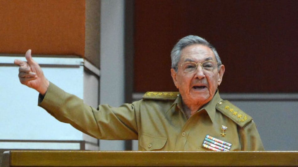Raúl Castro advierte sobre retroceso en relación Cuba-Estados Unidos