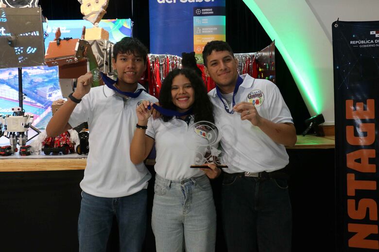 Conozca los estudiantes que competirán en RoboCup Junior 2025 en Brasil 