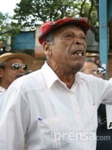 Jubilados piden respuestas a aumento de pensiones
