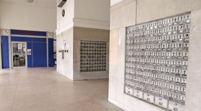 Carencias limitan a decana del servicio de correos