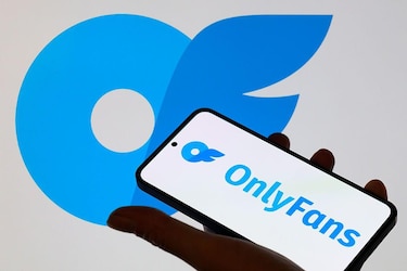 Investigación BBC: los "agentes" de OnlyFans que amenazan a los creadores y se quedan con la mitad de sus ganancias