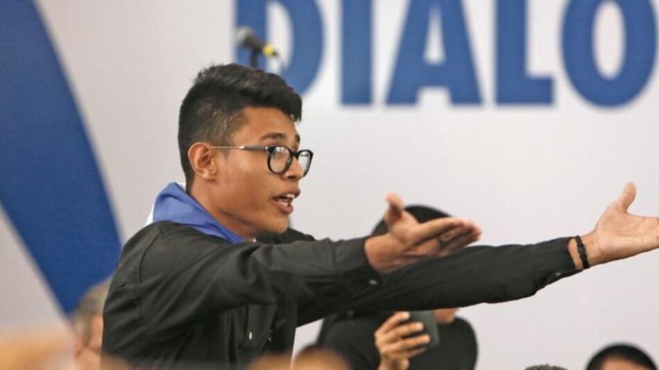 Diálogo se inicia con pedidos de renuncia a Daniel Ortega