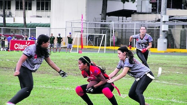 Spartans siguen dominando