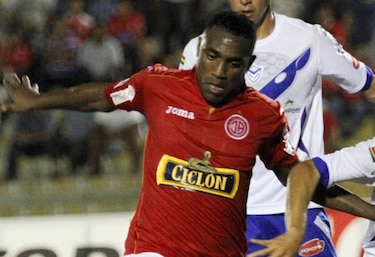 Panameño Luis Tejada marca en el triunfo del Aurich