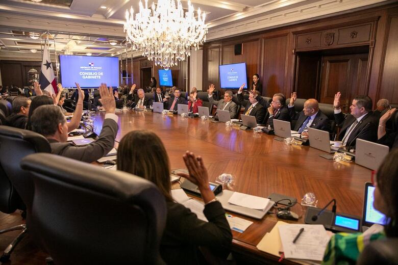 MEF coloca $3,100 millones en bonos de la deuda en el mercado internacional