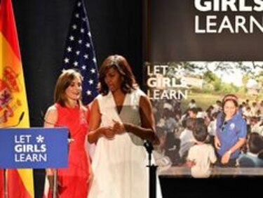 Michelle Obama promueve en España su iniciativa de educación femenina