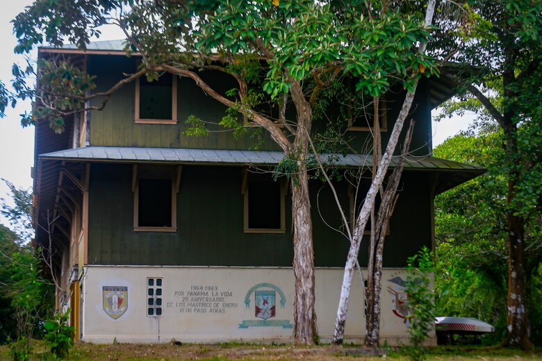 Gamboa, el pueblo que habita en el limbo