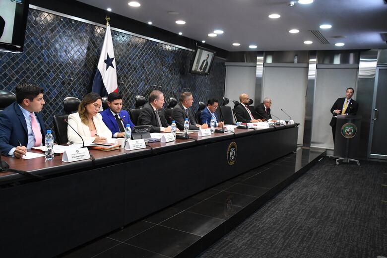 Aprueban en primer debate modificación para extender la vigencia de la ley de intereses preferenciales