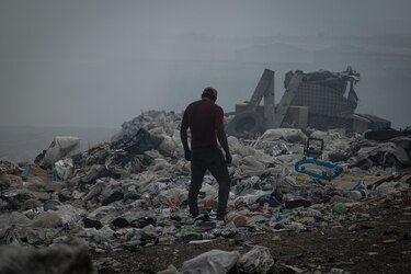 El presidente de Guatemala dice que los incendios provocados buscan dañar a su Gobierno
