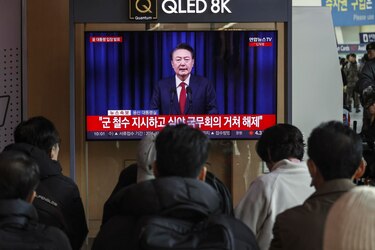 Corea del Sur: Yoon pide perdón por la ley marcial y deja su posición en manos del partido