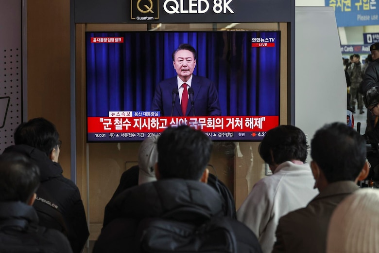 Corea del Sur: Yoon pide perdón por la ley marcial y deja su posición en manos del partido