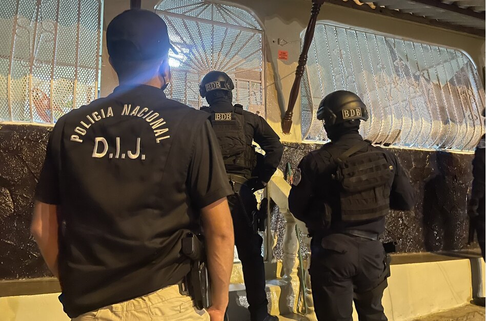 Aprehenden a 12 personas en Colón, supuestos integrantes de la pandilla Black Time Niños de Siria