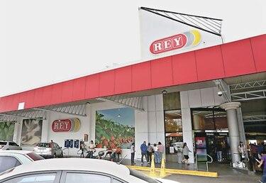 Corporación Favorita cierra de forma exitosa compra de Grupo Rey