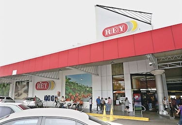 Corporación Favorita cierra de forma exitosa compra de Grupo Rey