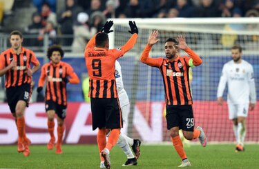 Real Madrid asegura el liderato de grupo, pero sufrió en los minutos finales