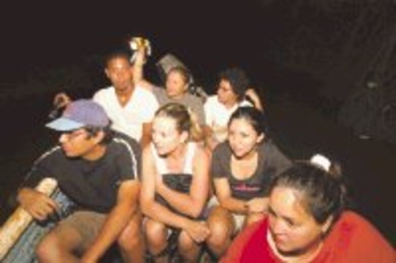 Con la aventura por bandera