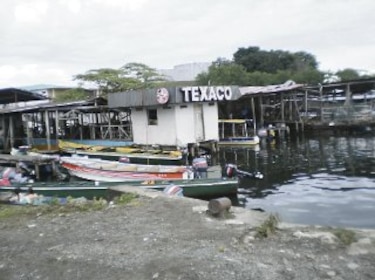 Gasolineras de diputado solo pagaban $10 a la AMP