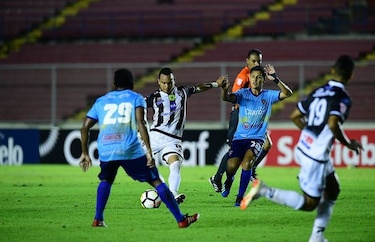 Tauro ganó al Ferretti con tres goles y poco fútbol