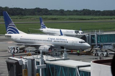 Venezuela: aerolíneas suspenden venta de boletos