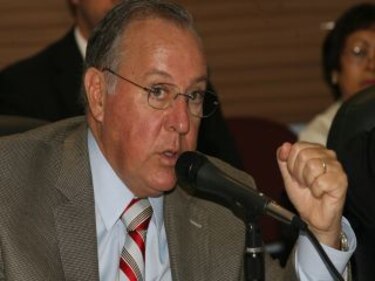 Vallarino espera recomendaciones para ajuste presupuestario