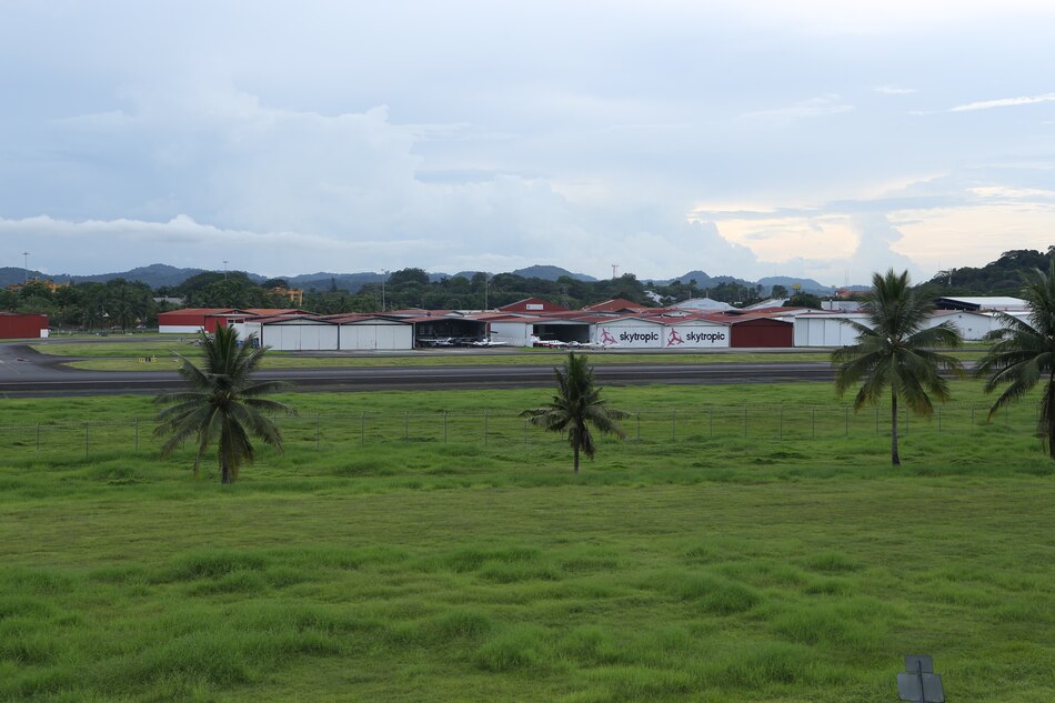 Aviación panameña propone alternativas para construir tren Panamá–David sin afectar aeropuerto de Albrook