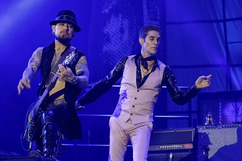 La banda Jane’s Addiction lanza una nueva canción tras pelea y cancelación de su gira