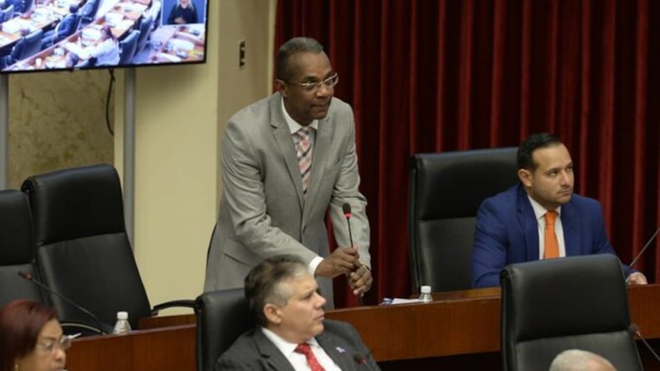 El paquete de reformas constitucionales llega al pleno; se propone limitar la reelección y expandir los circuitos plurinominales