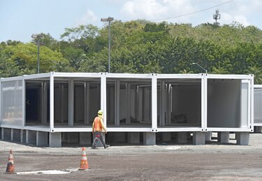 Más camas y ventiladores para enfrentar la crisis