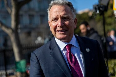 Trump dice que las reuniones del representante de Estados Unidos con Rusia fueron ‘muy productivas’