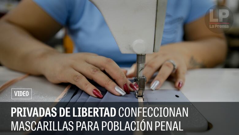 Privadas de libertad elaboran mascarillas para población penal