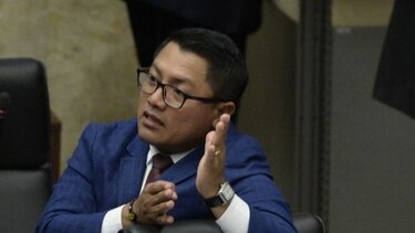Surge propuesta para separar a diputado denunciado por abuso sexual mientras la Corte lo investiga
