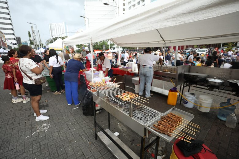 Más de 50 puestos y 140 manipuladores fueron inspeccionados en la Vía España