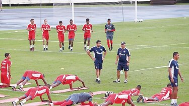 Selecciones mayor y juveniles entrenan a todo vapor
