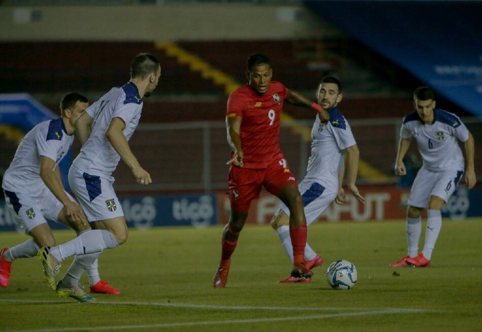 Thomas Christiansen, descontento por cómo se jugó ante Serbia