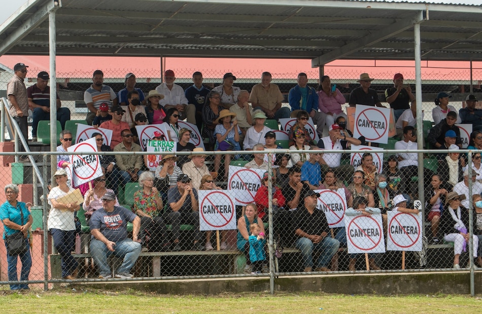 Ciudadanos de Tierras Altas levantan su voz contra cantera: Mici se compromete a rechazar concesión en río Chiriquí Viejo