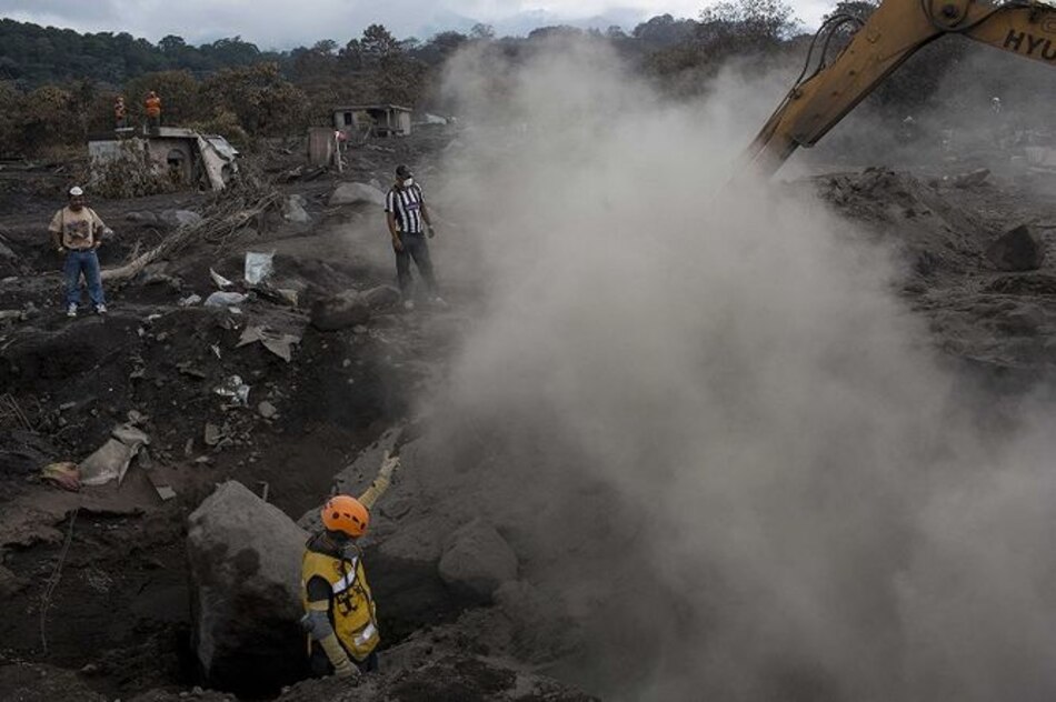 Guatemala: Tras 10 días de erupción del volcán de Fuego sigue la búsqueda de víctimas