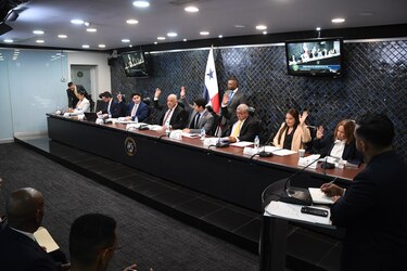 Debate del proyecto de ley de amnistía que favorecería a Martinelli y a Varela