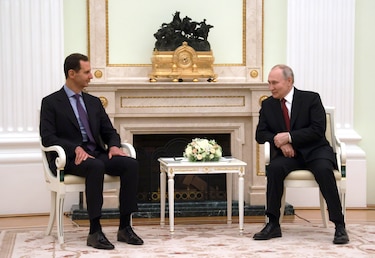 Putin ofrece refugio a Asad y a su familia en Rusia