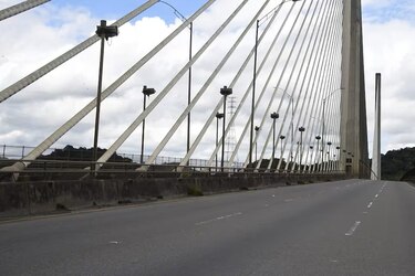 Anuncian cierres parciales en el puente Centenario desde el lunes 26 de mayo